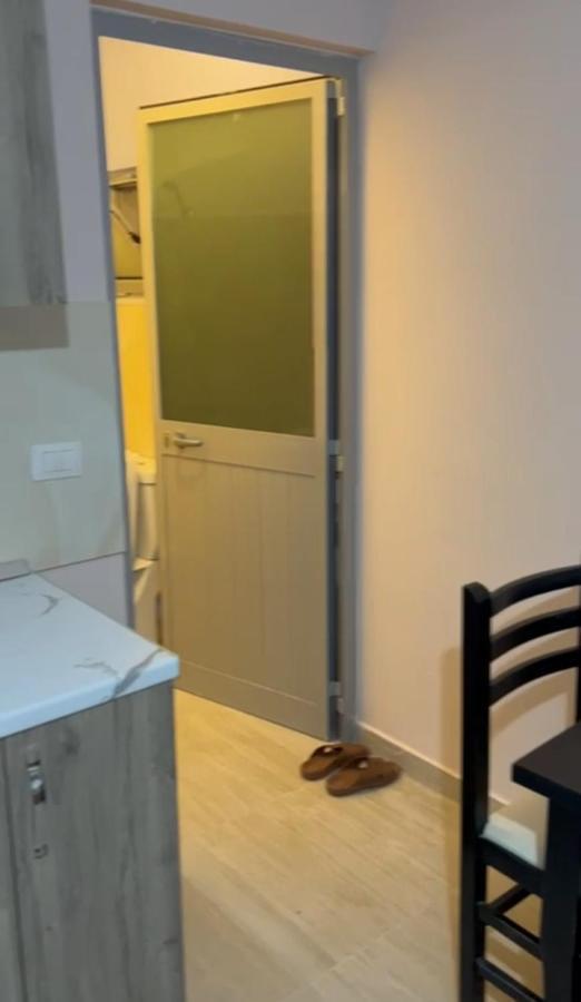 Guest House Andersoni Dhoma Plazhi Andersoni Shen Ded Gjoni Exterior foto