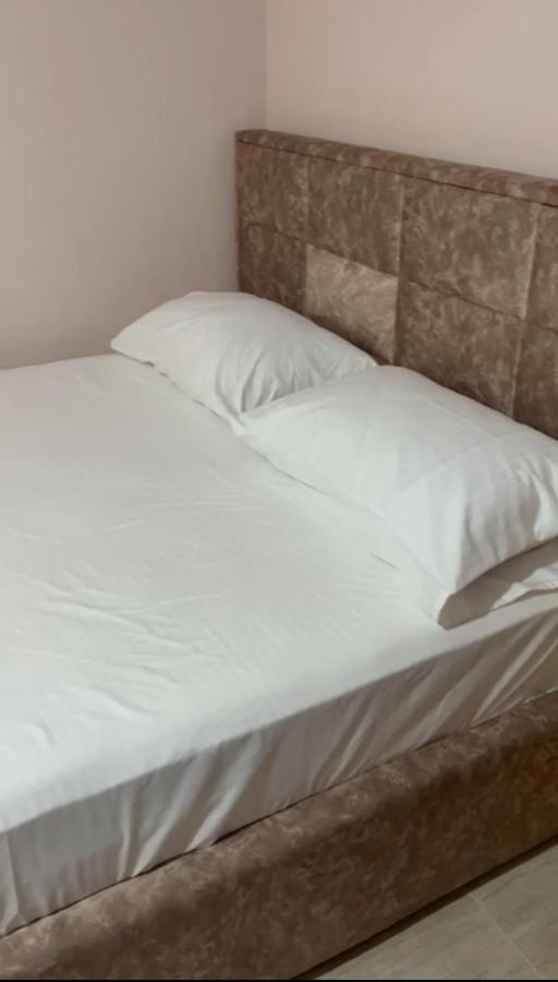 Guest House Andersoni Dhoma Plazhi Andersoni Shen Ded Gjoni Exterior foto